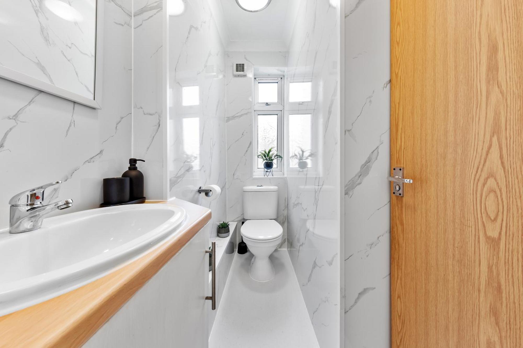 Green Hype - 10 Mins To Stadium - Sleeps 8 London Exterior photo